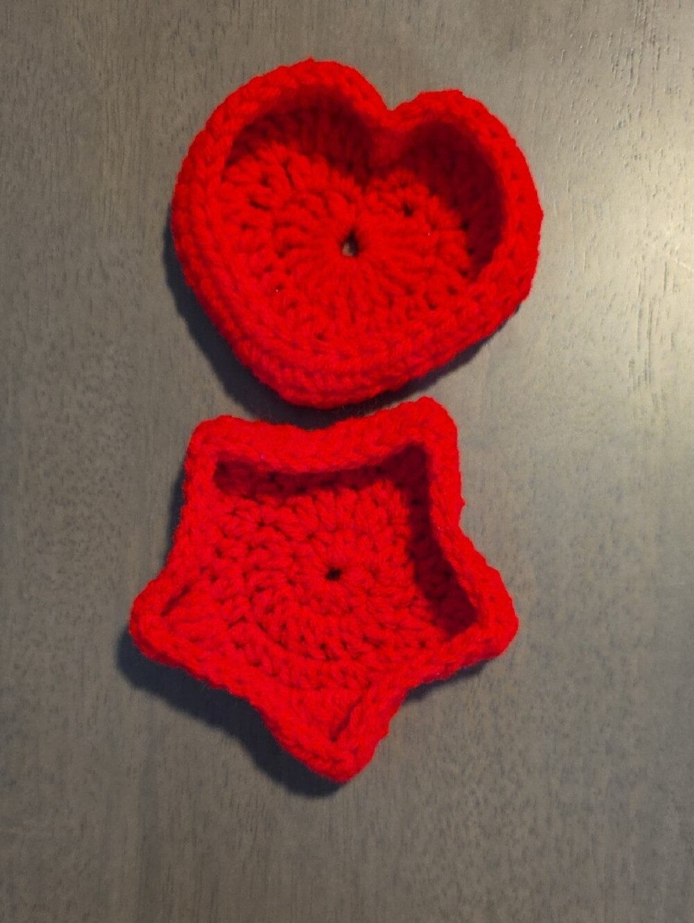Hand Crafted Crocheted Star & Heart Trinket Dishes - Picture 11 of 13